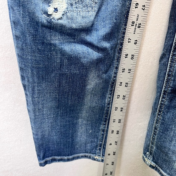 Maurices Distressed Relaxed Fit Jeans Womens 13/14 Plus Size Cute Stretch 2237 - Picture 5 of 9